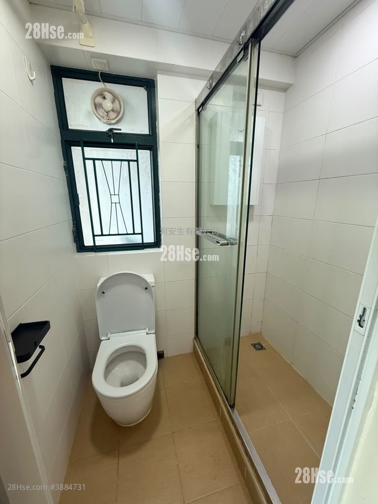 Metro City Rental 2 Bedrooms , 2 Bathrooms 538 ft²
