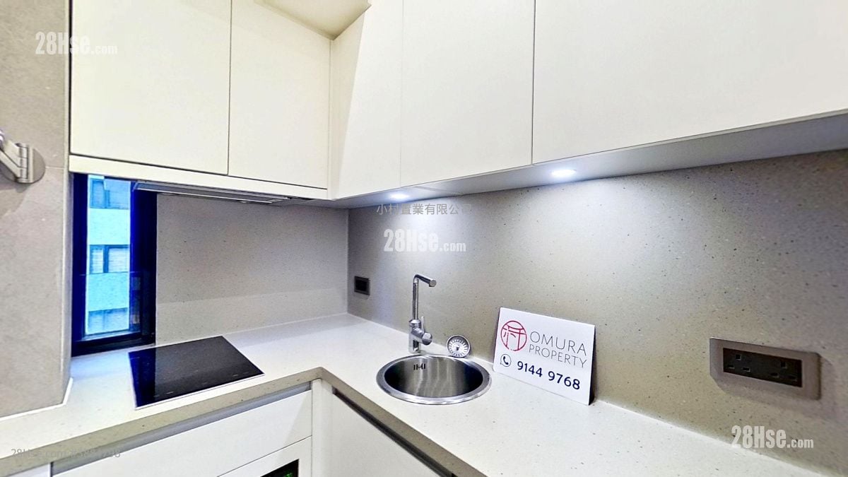 kitchen: Star Studios Rental Studio , 1 Bathroom 142 ft²
