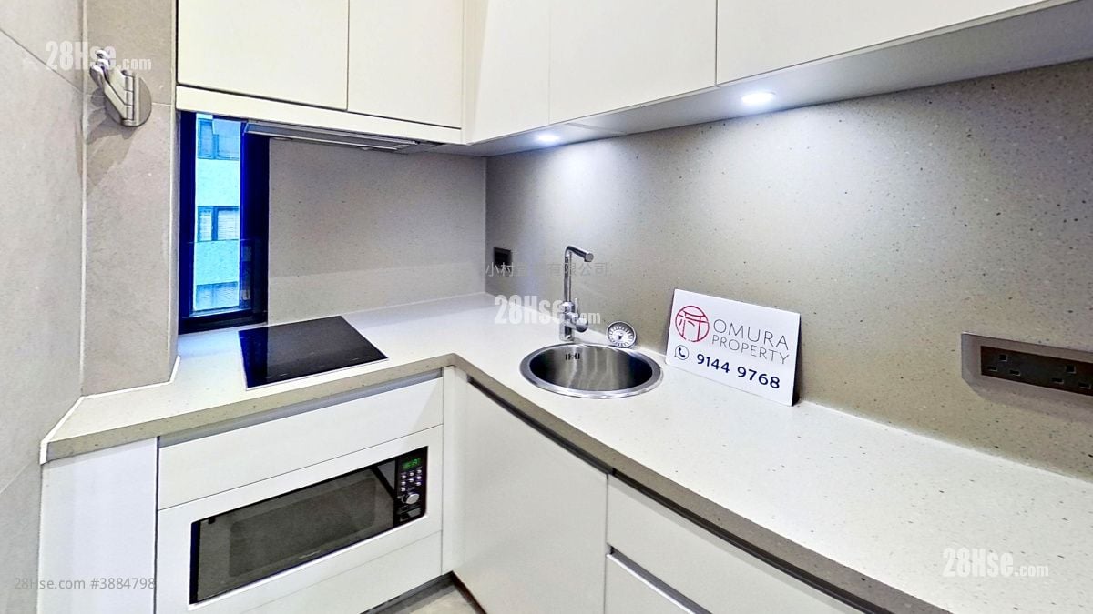 kitchen: Star Studios Rental Studio , 1 Bathroom 142 ft²