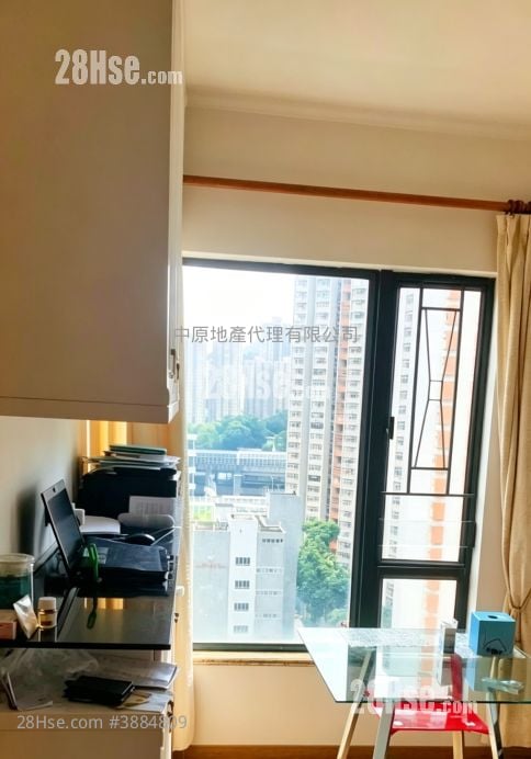 灏景湾 租盘 2 房 , 1 浴室 537 平方尺