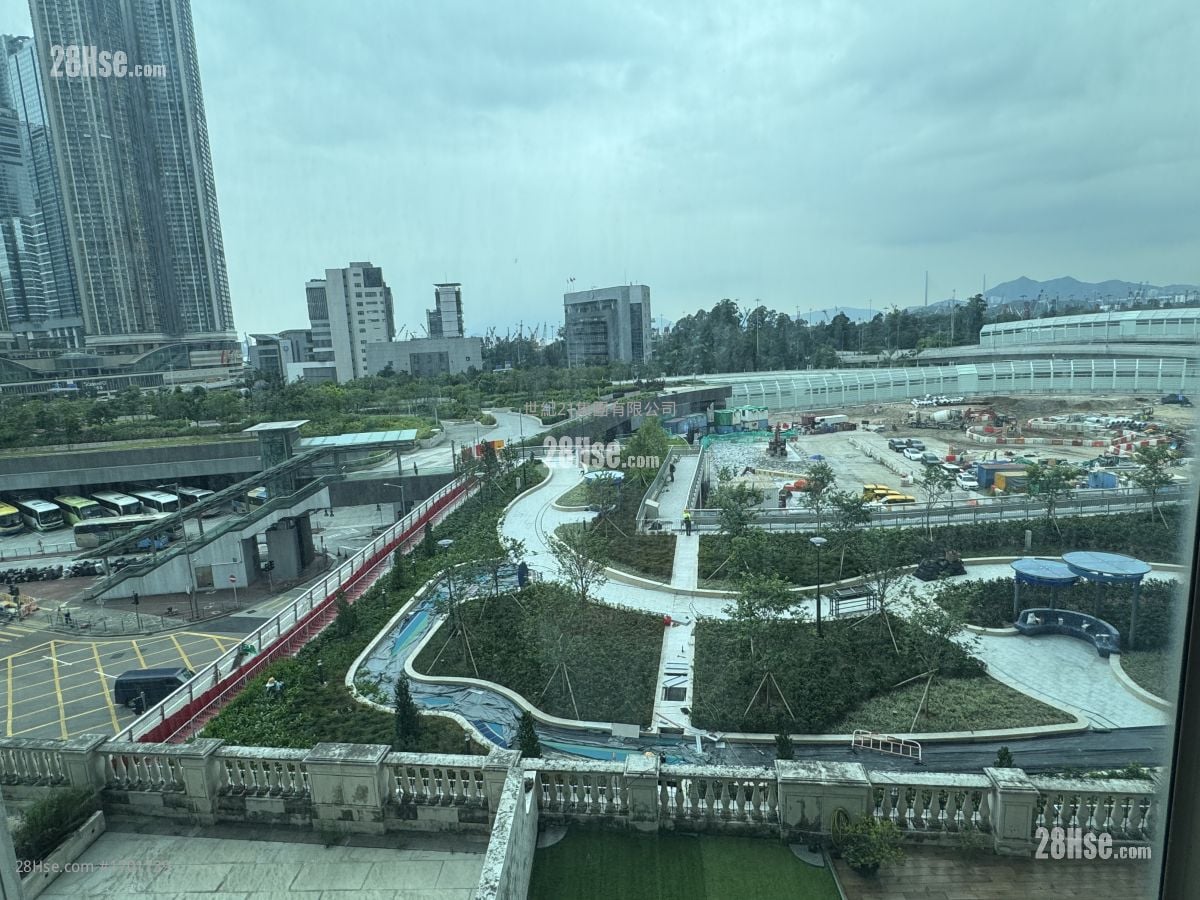 客厅露台外的景观view from balcony 