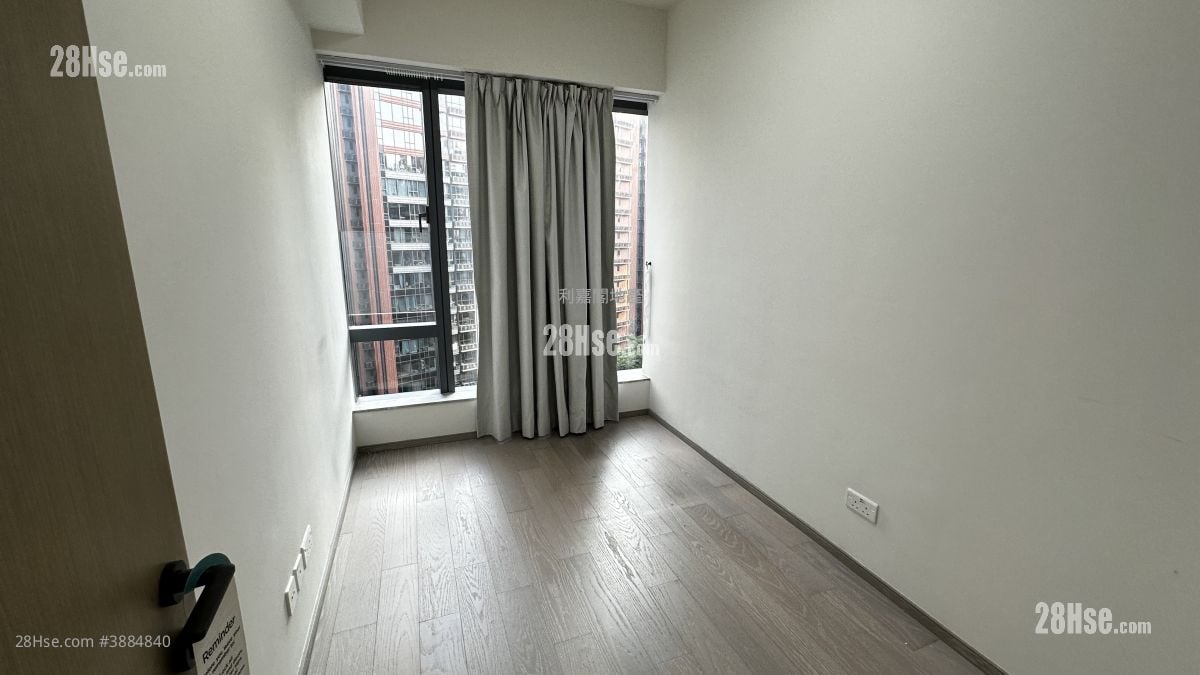 Ontolo Rental 2 Bedrooms , 2 Bathrooms 766 ft²