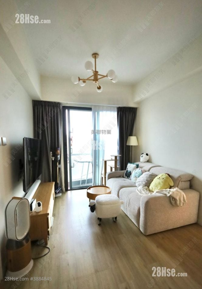 The Rise Sell 2 Bedrooms , 1 Bathroom 527 ft²