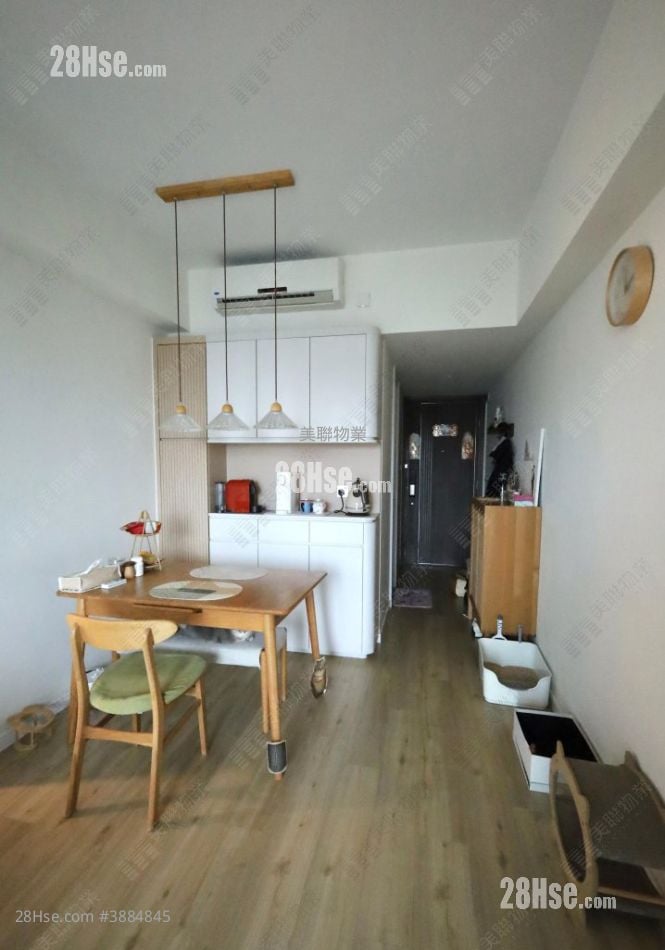 The Rise Sell 2 Bedrooms , 1 Bathroom 527 ft²