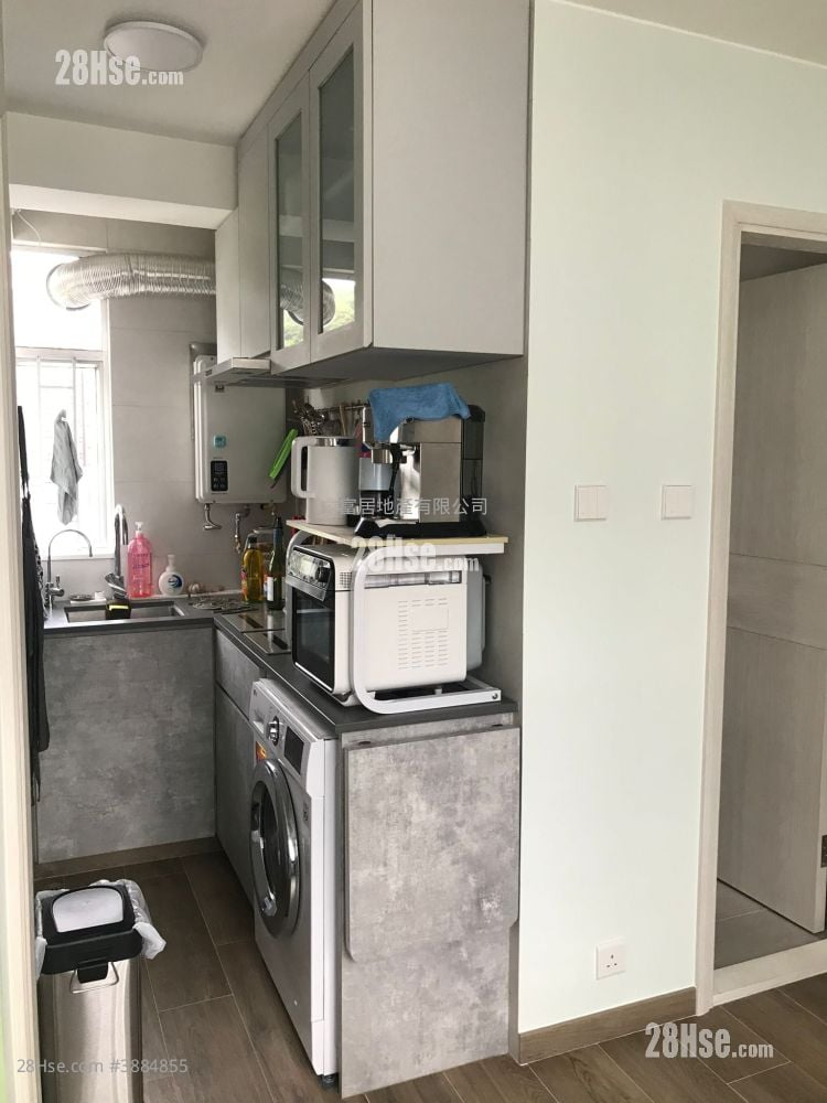 Career Court Rental 1 Bedroom , 1 Bathroom 246 ft²
