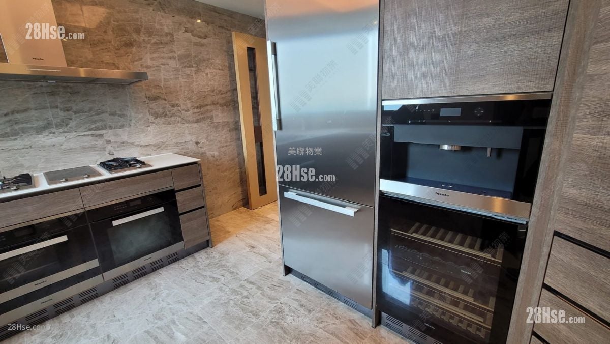 Lp10 Rental 4 Bedrooms , 4 Bathrooms 1,517 ft²