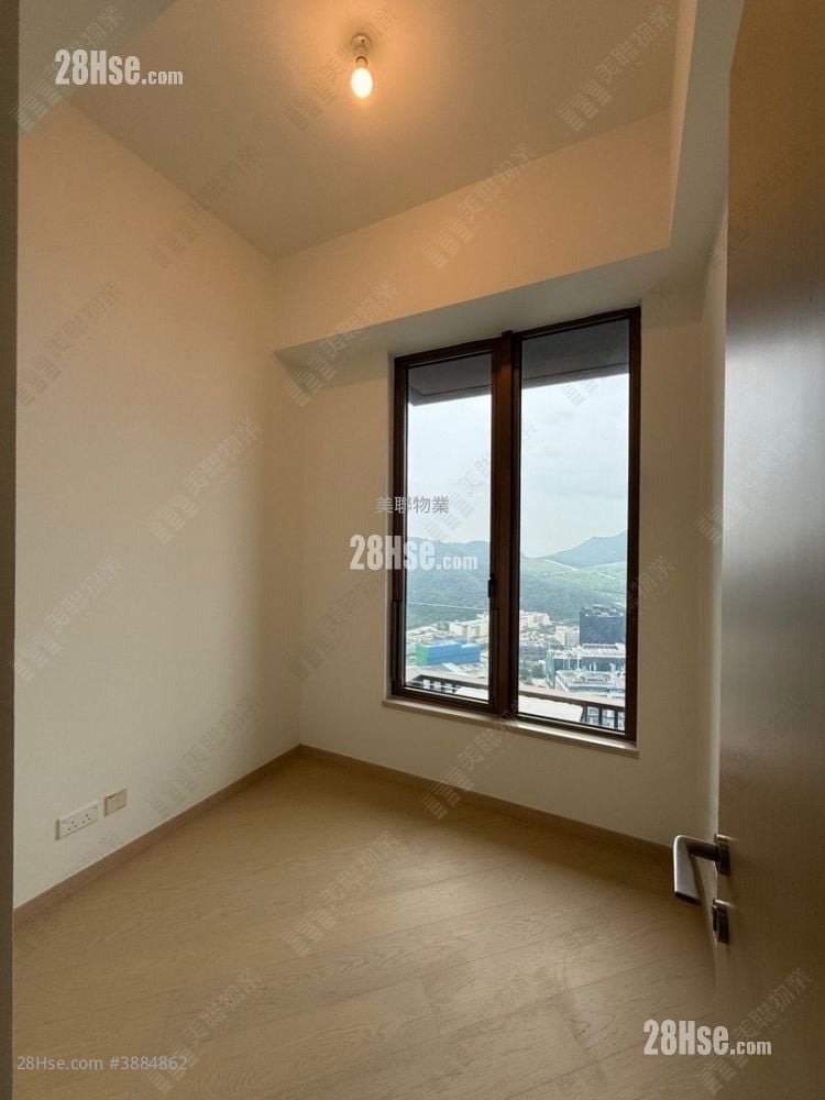 Lp10 Rental 4 Bedrooms , 4 Bathrooms 1,517 ft²