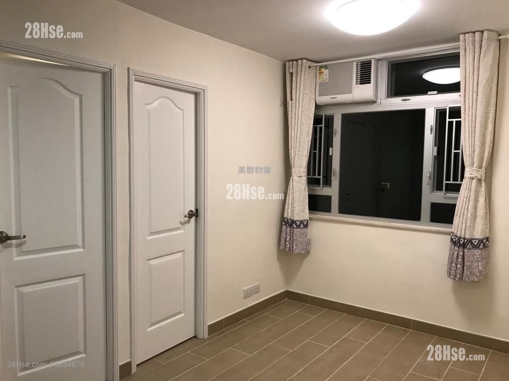 Lung Poon Court Rental 2 Bedrooms , 1 Bathroom 383 ft²