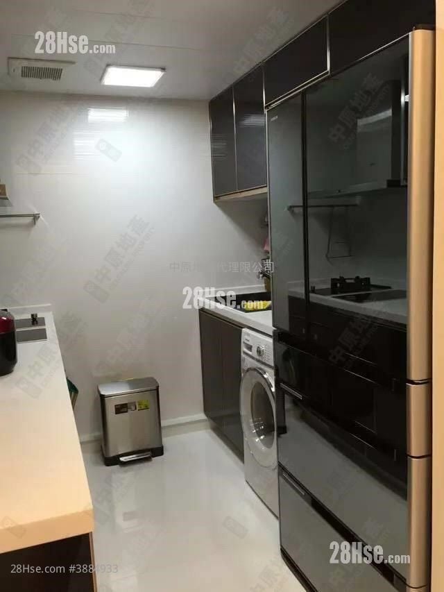 Riviera Gardens Sell 3 Bedrooms , 2 Bathrooms 700 ft²