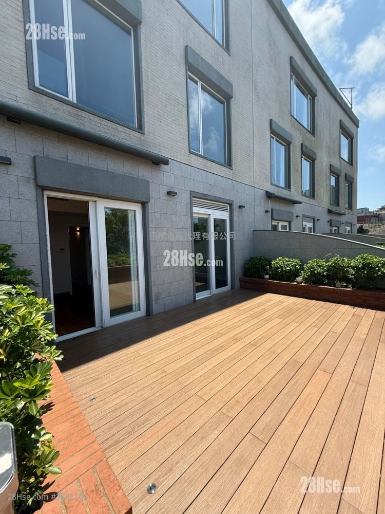 The Highlands Rental 4 Bedrooms , 3 Bathrooms 2,798 ft²
