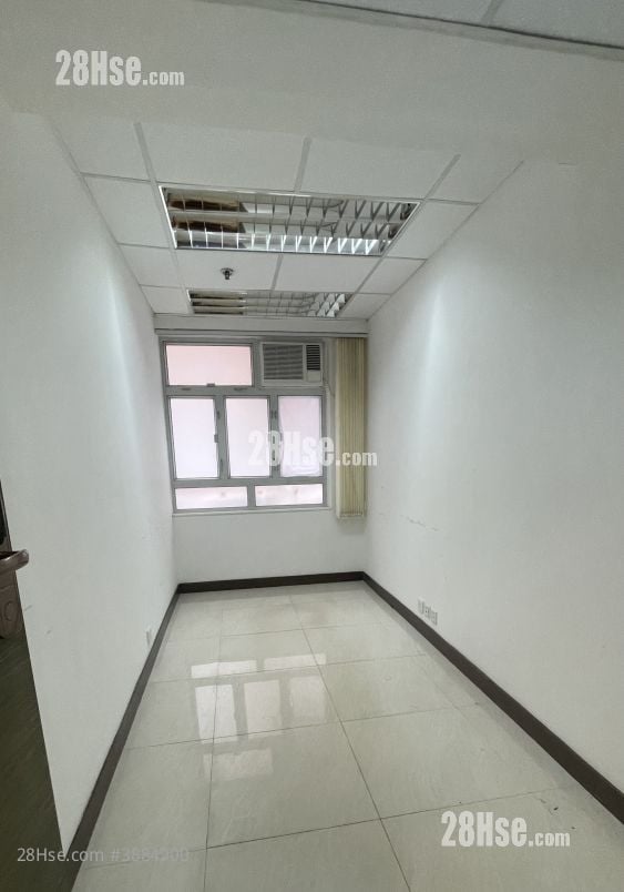 Kwun Tong Industrial Centre Rental 50 ft²