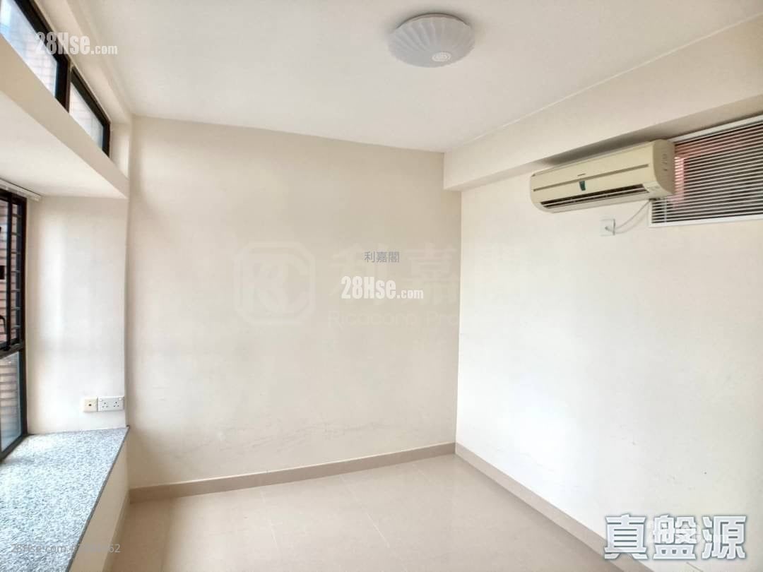 Sun Yuen Long Centre Sell 2 Bedrooms 485 ft²