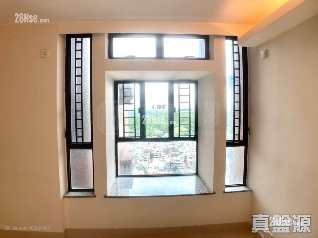Sun Yuen Long Centre Sell 2 Bedrooms 485 ft²