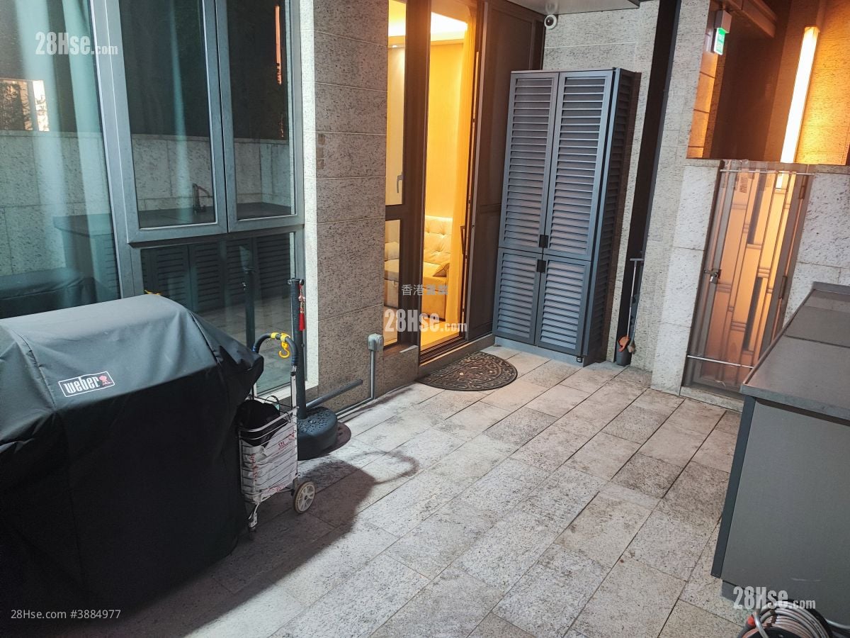 Victoria Skye Sell 1 Bedroom 366 ft²