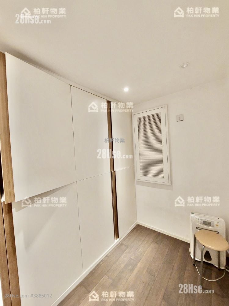 Hoi Kwong Court Rental 2 Bedrooms , 1 Bathroom 469 ft²