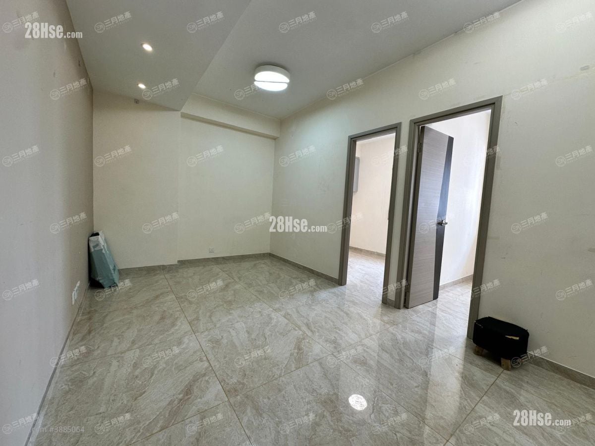 Sun Hing Building Rental 2 Bedrooms , 1 Bathroom 484 ft²