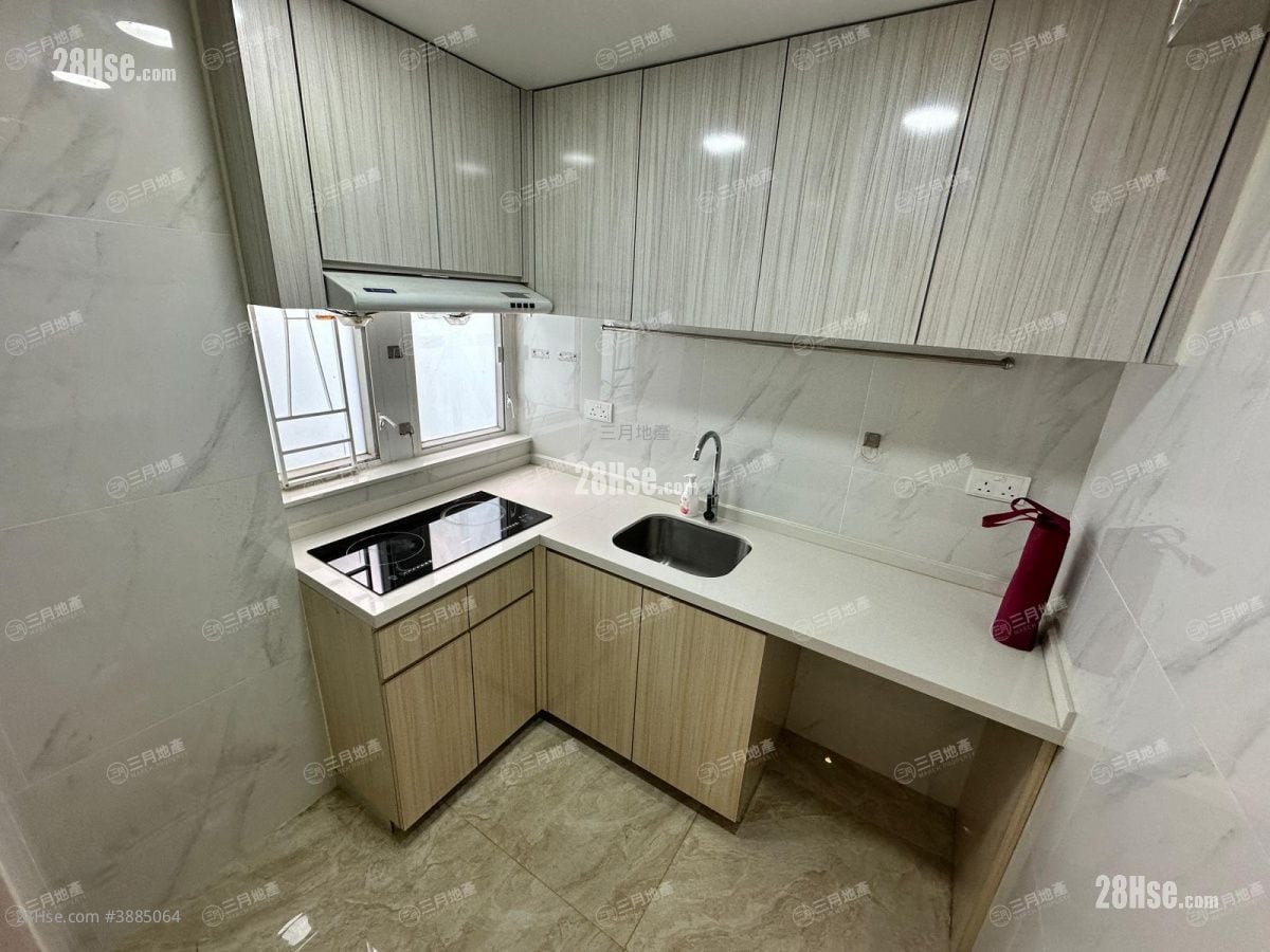 Sun Hing Building Rental 2 Bedrooms , 1 Bathroom 484 ft²