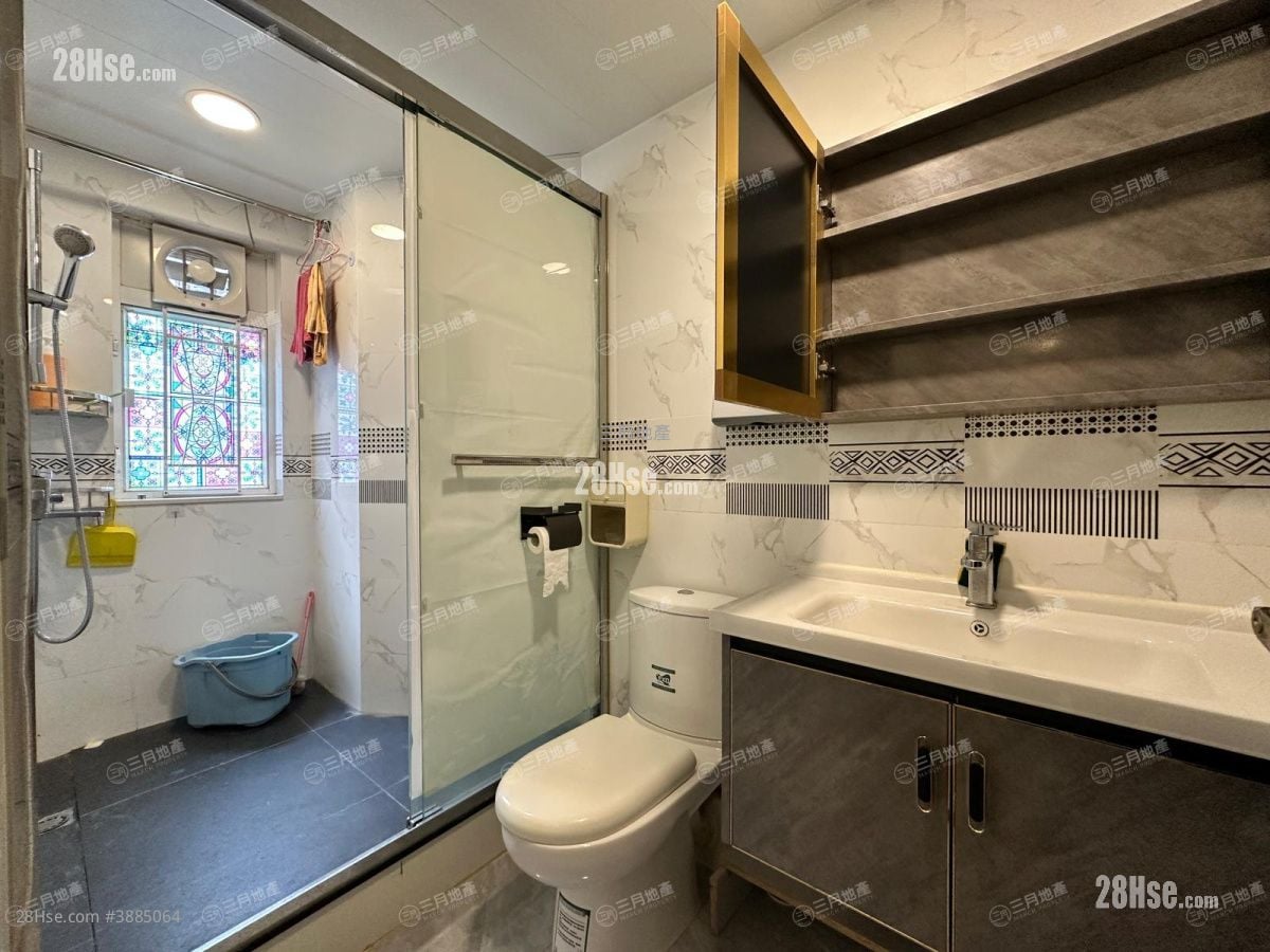 Sun Hing Building Rental 2 Bedrooms , 1 Bathroom 484 ft²
