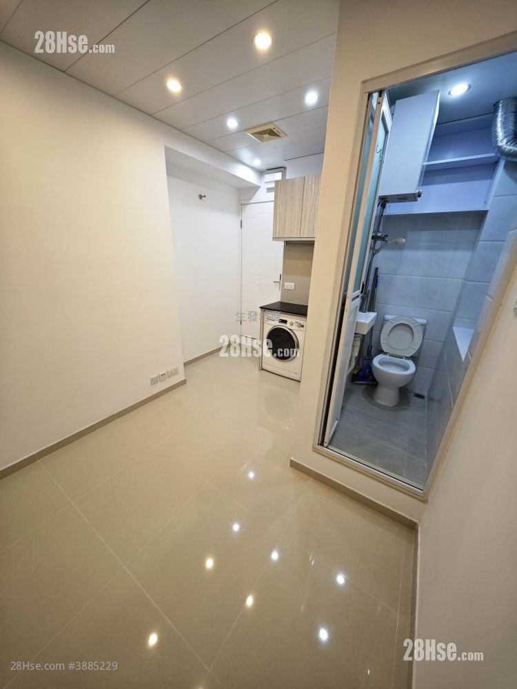 Yin Hing Building Rental Studio , 1 Bathroom 120 ft²