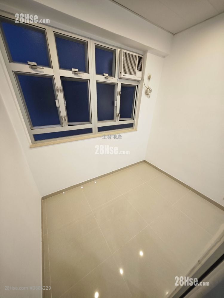 Yin Hing Building Rental Studio , 1 Bathroom 120 ft²