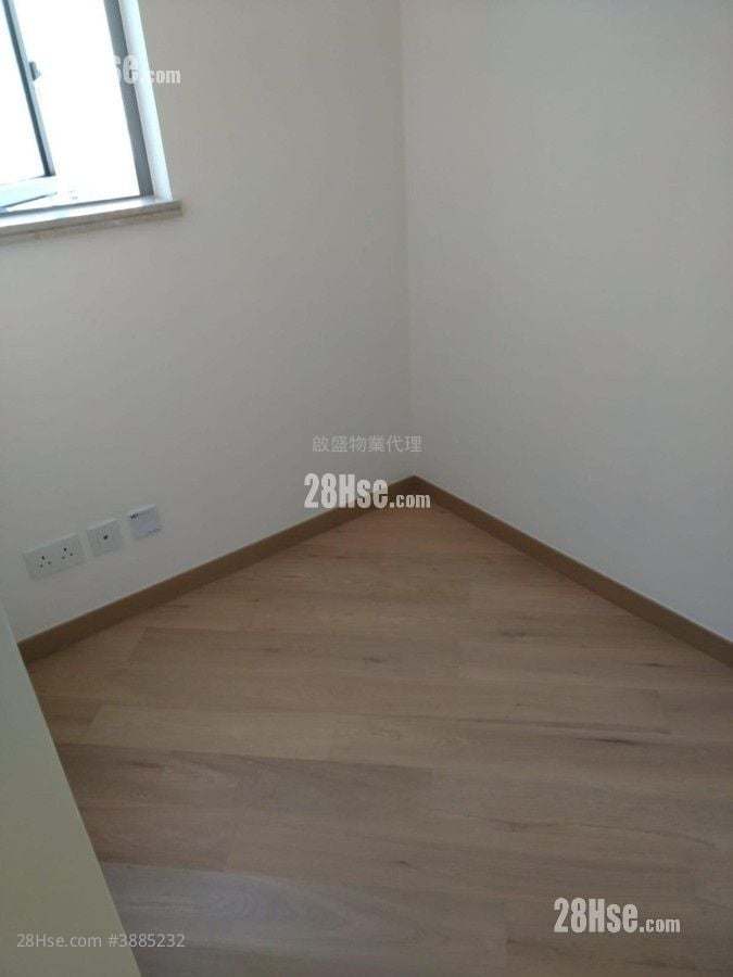 One Kai Tak(I) Sell 3 Bedrooms , 1 Bathroom 567 ft²