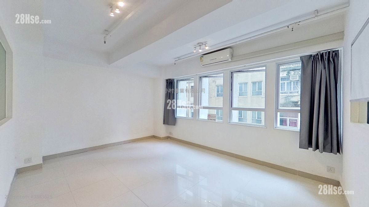 master room: Kam Tak Building Rental 2 Bedrooms , 1 Bathroom 800 ft²