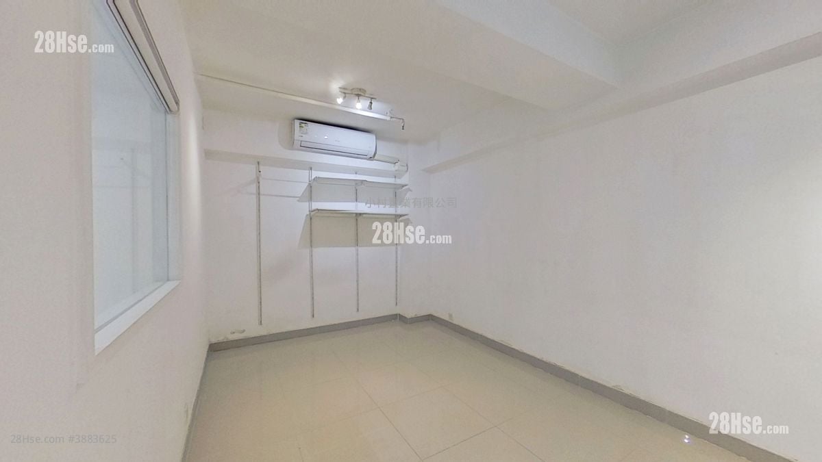 bedroom 2: Kam Tak Building Rental 2 Bedrooms , 1 Bathroom 800 ft²