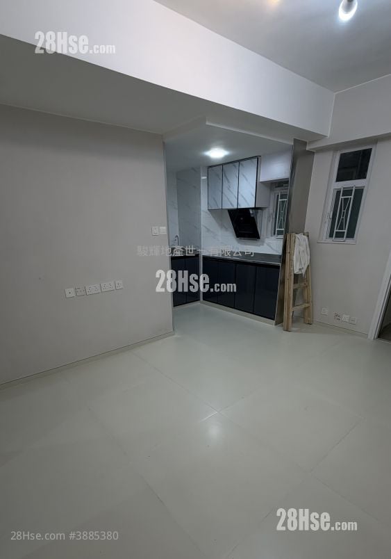 Yau Lee Building Rental 2 Bedrooms , 1 Bathroom 323 ft²