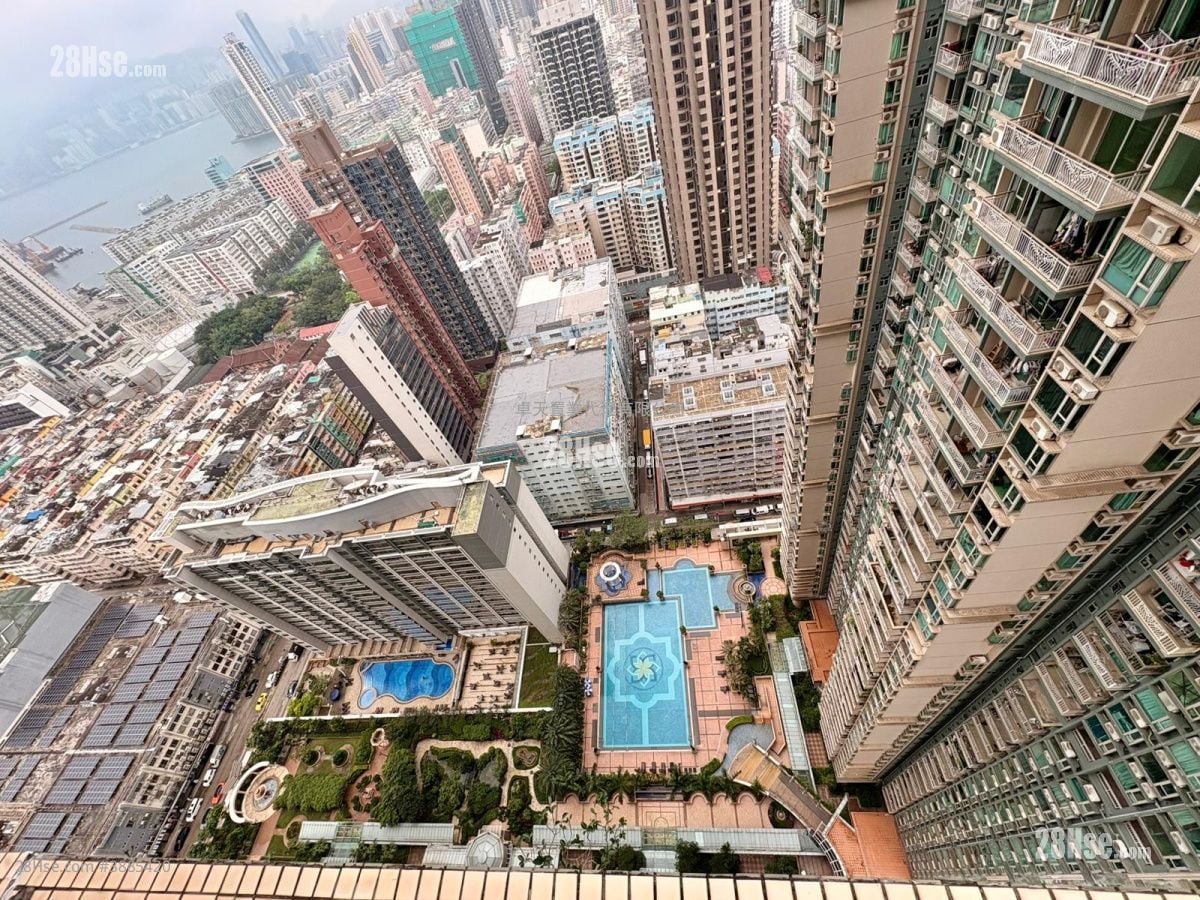 Sky Tower Sell 2 Bedrooms , 1 Bathroom 452 ft²