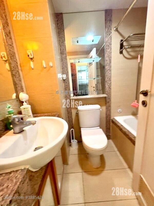 Sky Tower Sell 2 Bedrooms , 1 Bathroom 452 ft²