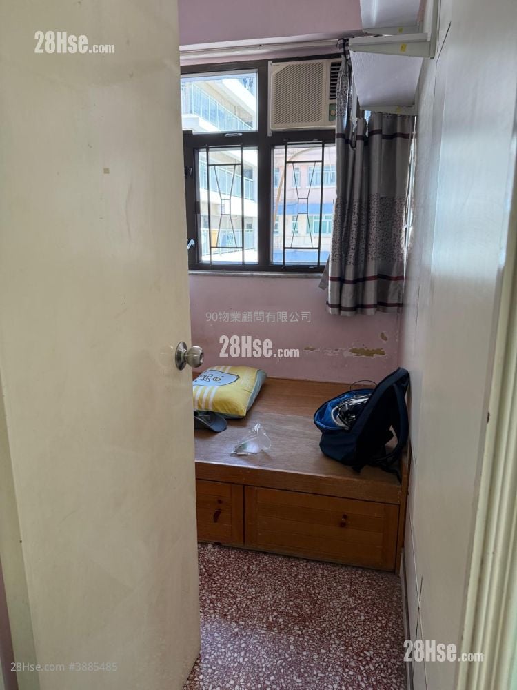 Mei Sun Lau Sell 366 ft²