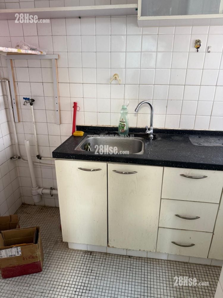 Mei Sun Lau Sell 366 ft²