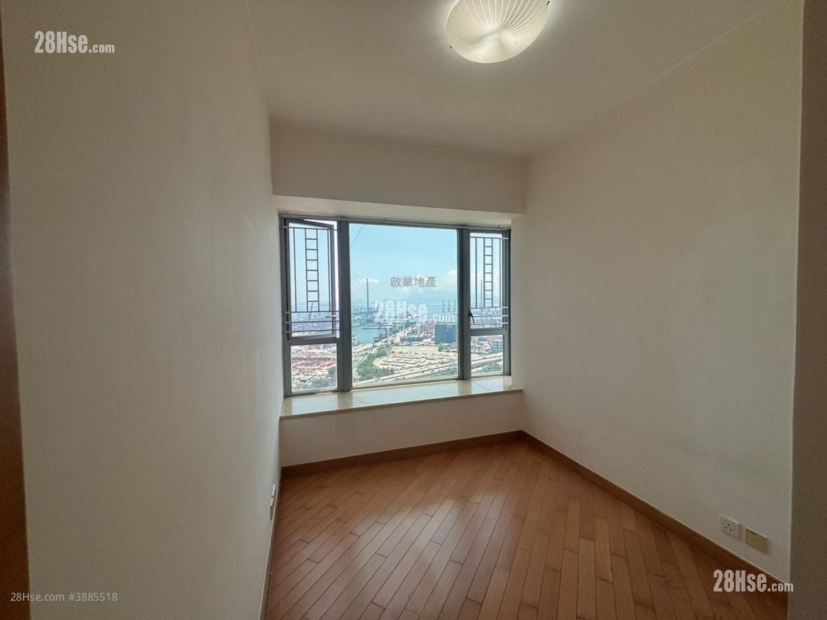 Manhattan Hill Rental 2 Bedrooms , 1 Bathroom 558 ft²