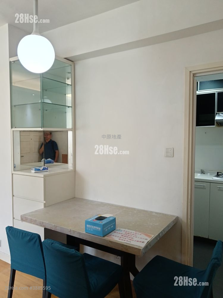 Glamour Garden Rental 1 Bathroom 386 ft²