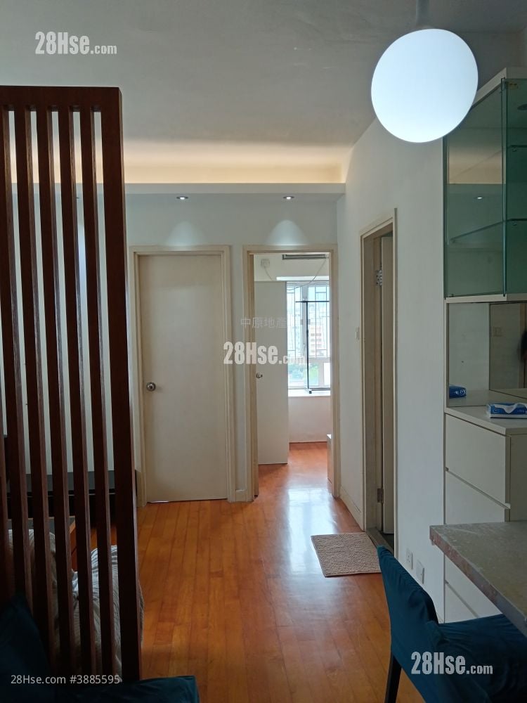 Glamour Garden Rental 1 Bathroom 386 ft²