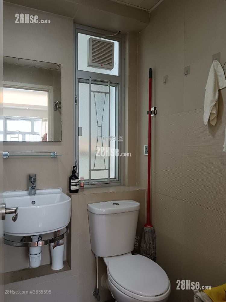 Glamour Garden Rental 1 Bathroom 386 ft²