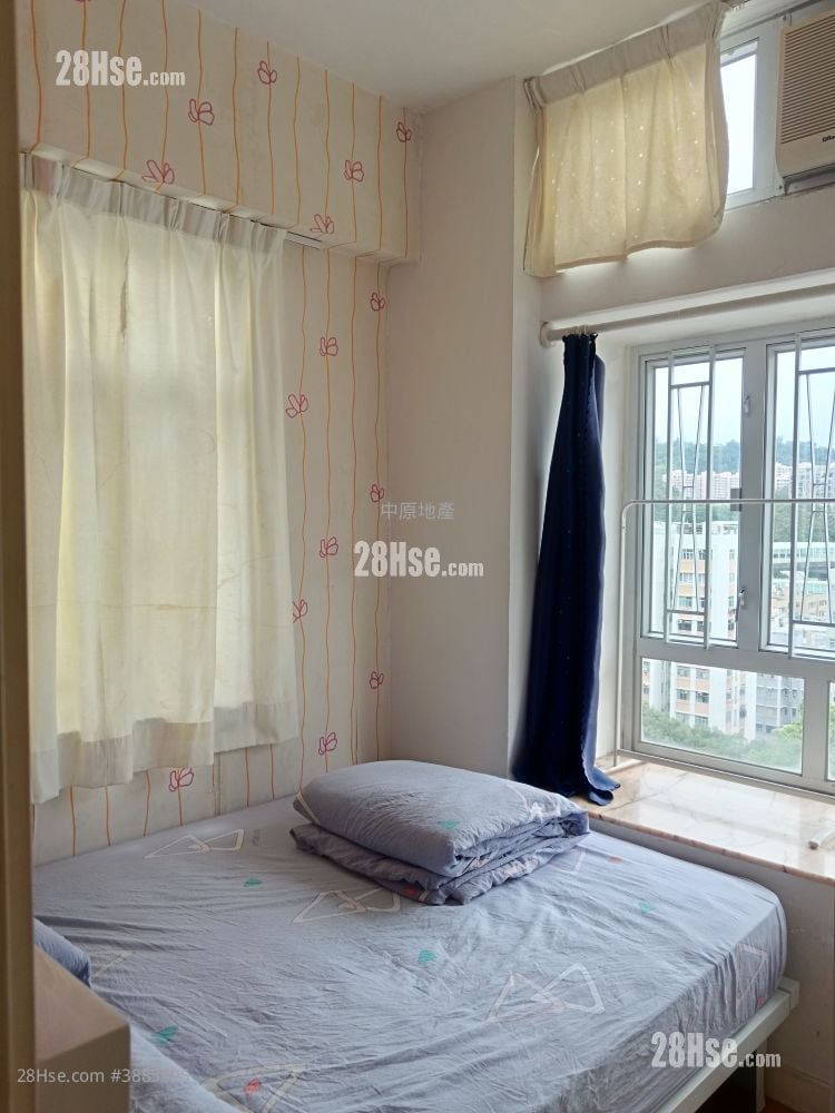 Glamour Garden Rental 1 Bathroom 386 ft²