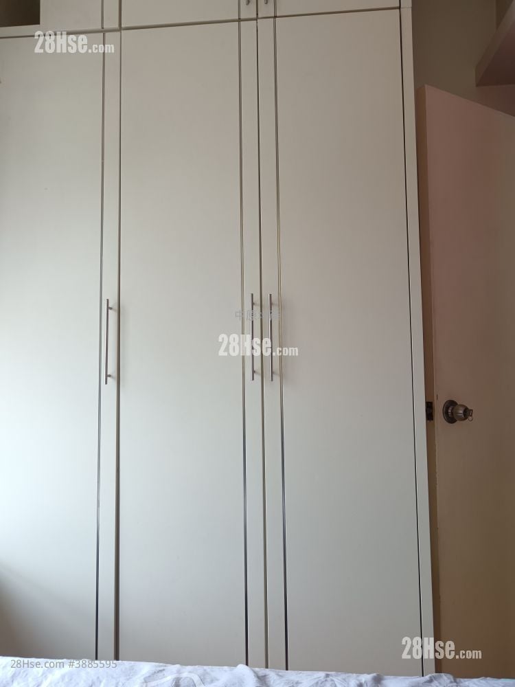 Glamour Garden Rental 1 Bathroom 386 ft²