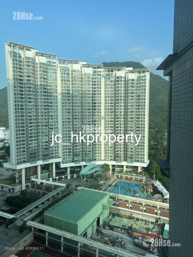 Tung Chung Crescent Sell 2 Bedrooms 592 ft²