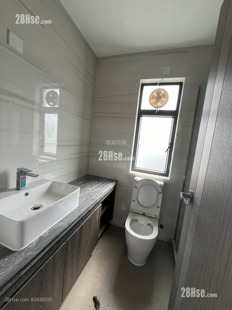 Village #3888095 For Sale Property Detail Page – pohled 5