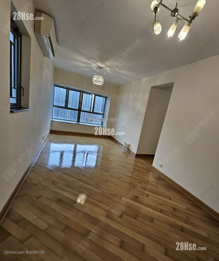 Park Central Sell 3 Bedrooms , 2 Bathrooms 684 ft²