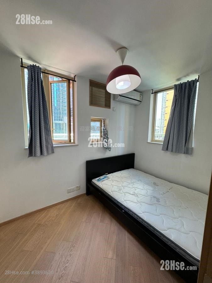 Harbour Place Sell 2 Bedrooms , 1 Bathroom 481 ft²