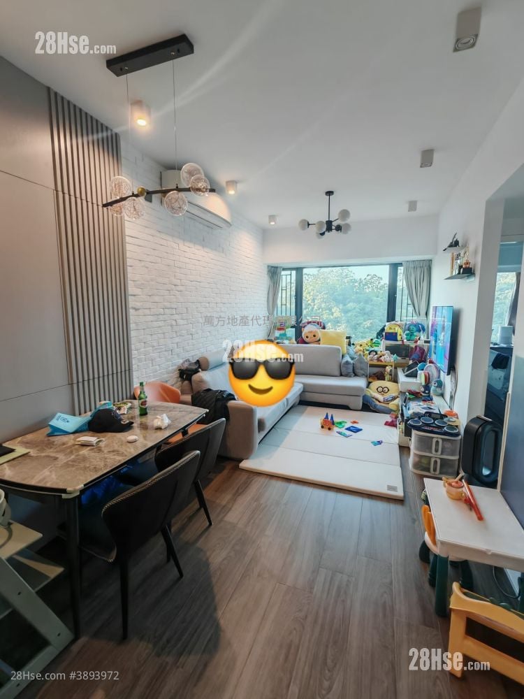 Castello Sell 2 Bedrooms , 1 Bathroom 547 ft²