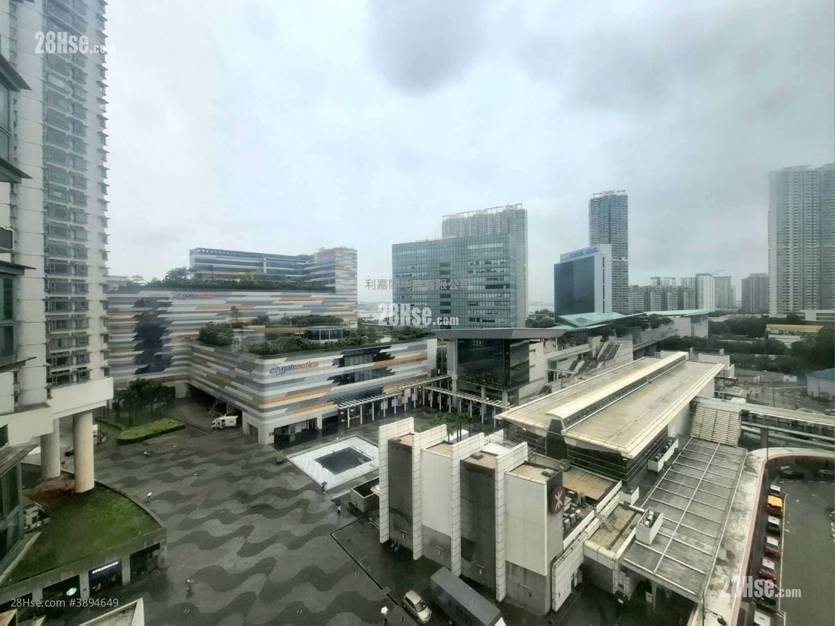 Tung Chung Crescent Sell 2 Bedrooms 544 ft²