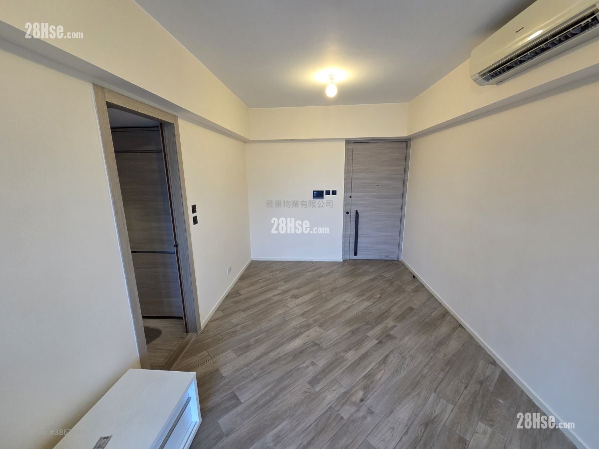 Fleur Pavilia #3863549 Rental Property Detail Page - Bild 2