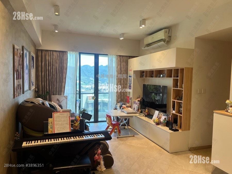 Dragons Range Sell 3 Bedrooms , 2 Bathrooms 953 ft²