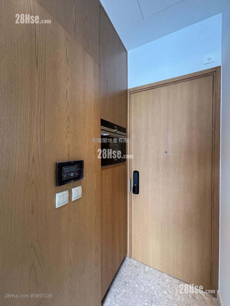 The Holborn #3897220 For Sale Property Detail Page - Vista 2