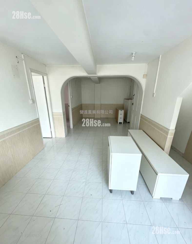 Village #3897620 For Sale Property Detail Page - Widok 3