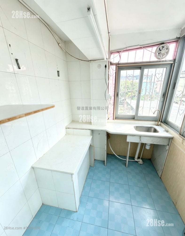 Village #3897620 For Sale Property Detail Page - Więcej