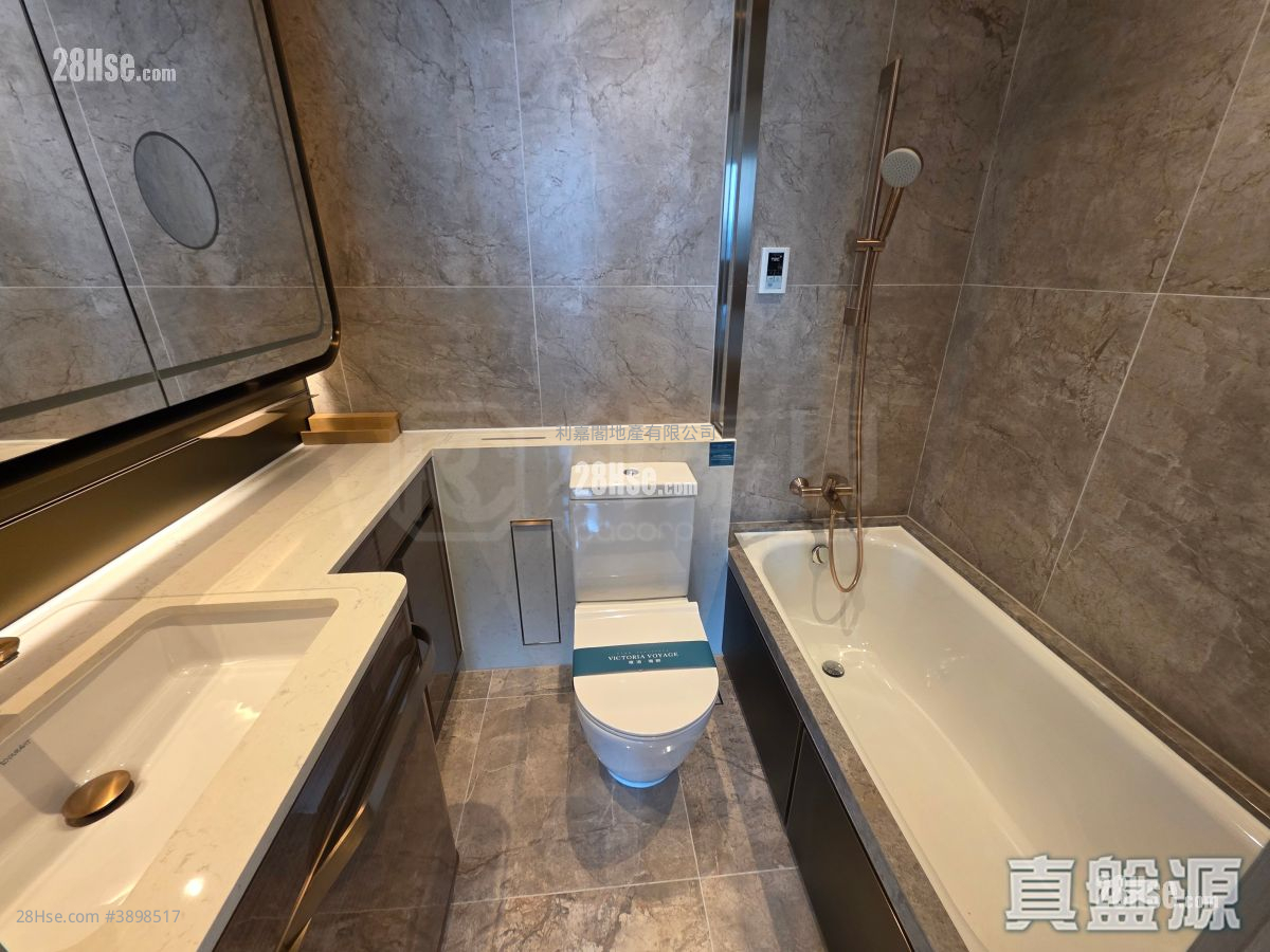 Victoria Voyage #3898517 Rental Property Detail Page - Aanzicht 5